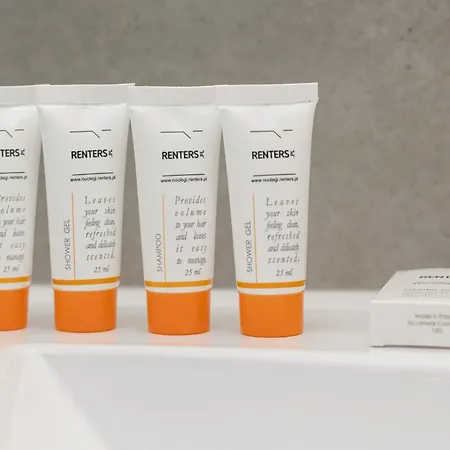 White & Gold Marble Fabryczna By Renters * Lodz