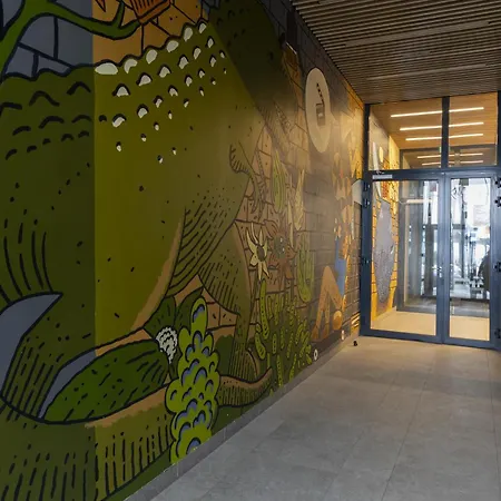 White & Gold Marble Fabryczna By Renters דירה