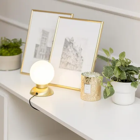 White & Gold Marble Fabryczna By Renters Apartment Lodz (Lodz)