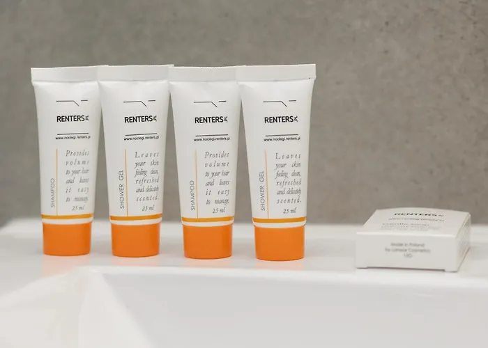 White & Gold Marble Fabryczna By Renters * לודז'