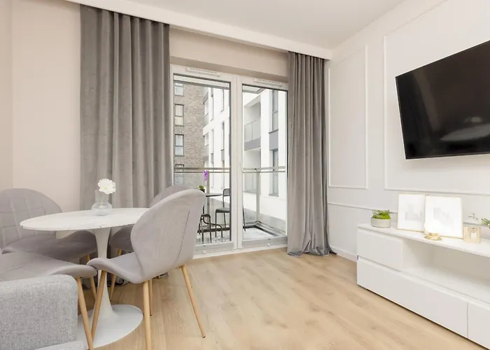 דירה White & Gold Marble Fabryczna By Renters