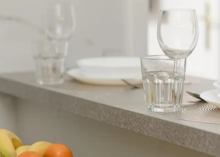 White & Gold Marble Fabryczna By Renters